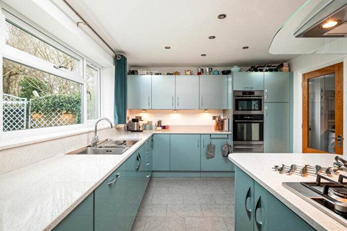 5 Bedroom Detached House For Sale In Croft Meadows, Cheddington, Buckinghamshire, LU7