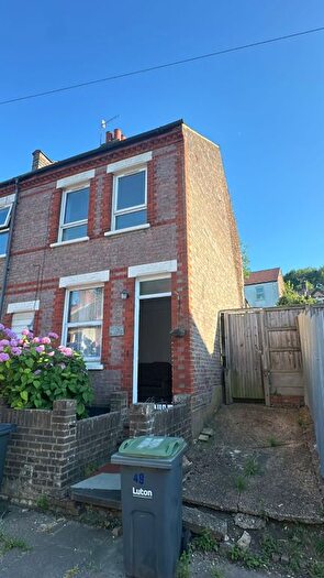 2 Bedroom Detached House To Rent In St Saviour Road, Luton, LU1