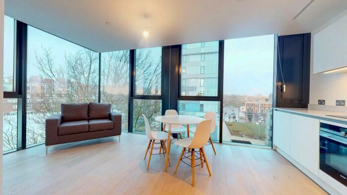Studio To Rent In Highgate Hill, London, N19