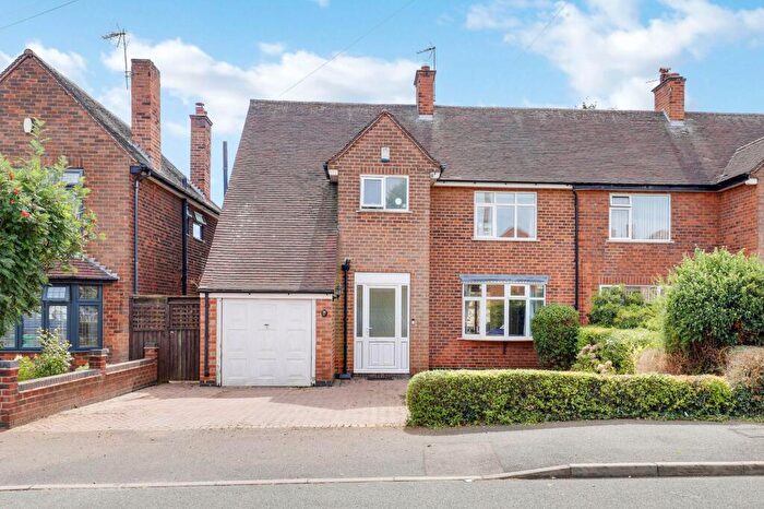 3 Bedroom Semi-Detached House For Sale In Aspley Park Drive, Nottingham, NG8
