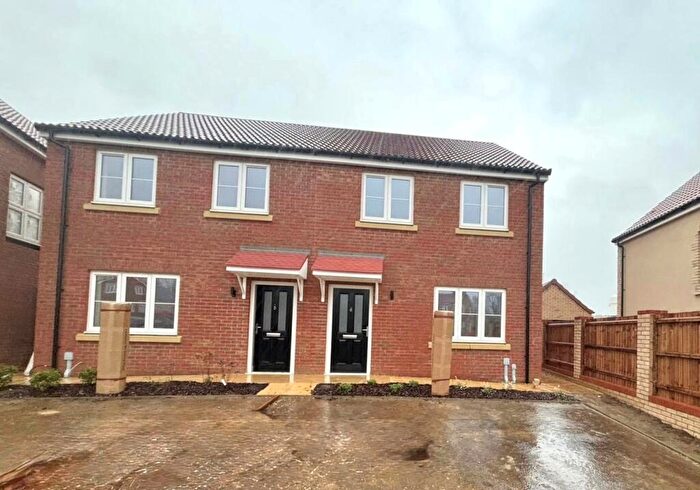 3 Bedroom House To Rent In Dairy Gardens, Downham Market, PE38