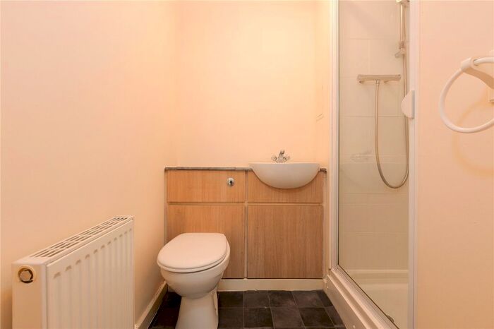 2 Bedroom Flat For Sale In Edinburgh Road, Glasgow, G33