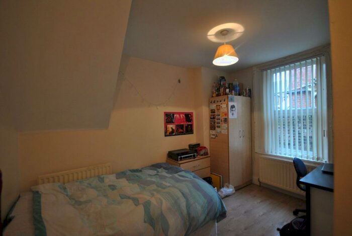 3 Bedroom Property To Rent In Myrtle Grove, Newcastle Upon Tyne, NE2
