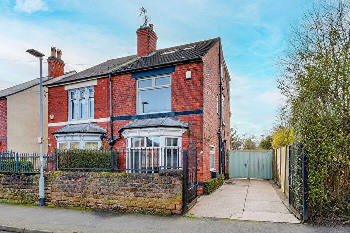 5 Bedroom Semi Detached House For Sale In Garden Road, Hucknall, NG15