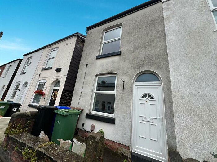 2 Bedroom End Of Terrace House To Rent In Co-Operative Street, Hazel Grove, SK7