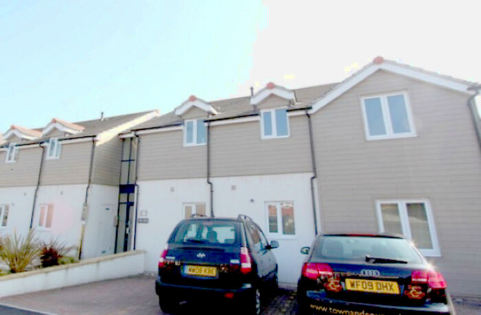 2 Bedroom Flat To Rent In Mannamead, Plymouth, PL3