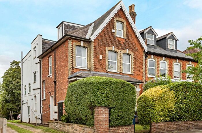 2 Bedroom Flat For Sale In Sunningfields Road, NW4