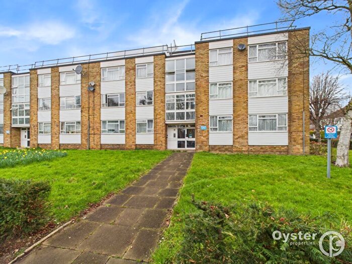 1 Bedroom Apartment To Rent In Springfield Road, London, N11