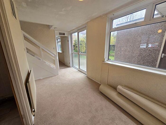 3 Bedroom End Of Terrace House For Sale In Chesters Avenue, Newcastle Upon Tyne, NE12