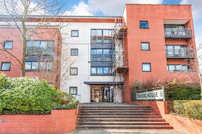 3 Bedroom Flat To Rent In Travers House, Dalmeny Avenue, Tufnell Park, N7