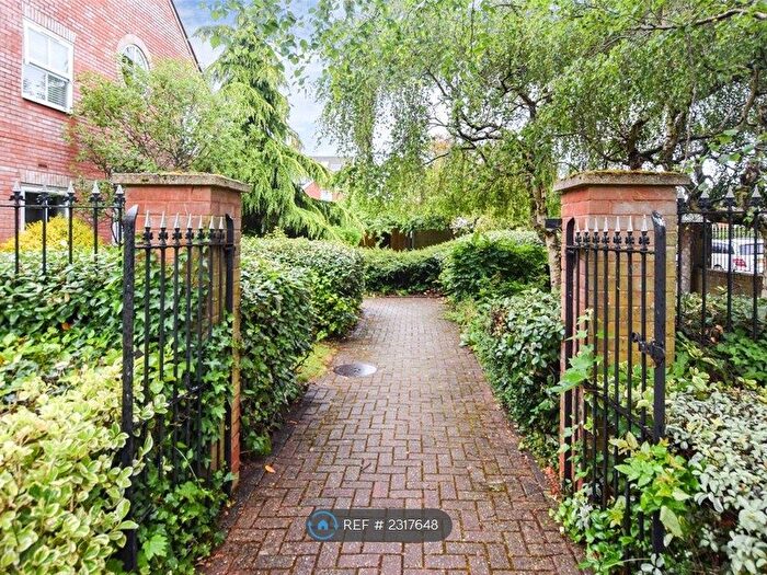 2 Bedroom Flat To Rent In Reading Road, Farnborough, GU14