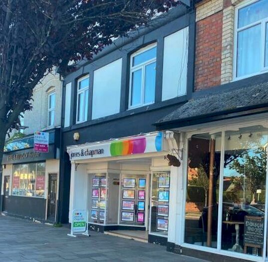 2 Bedroom Flat To Rent In Market Street, Wirral, CH47