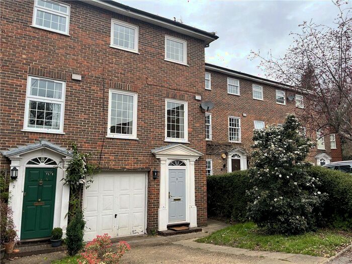 4 Bedroom Terraced House To Rent In Heatherdale Close, Kingston Upon Thames, KT2