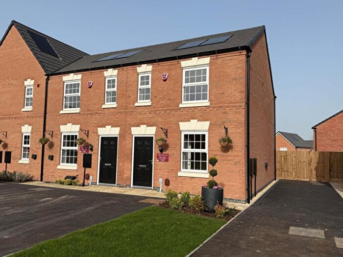 2 Bedroom Terraced House For Sale In Lutterworth Road, Burbage, Hinckley, LE10