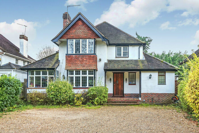 3 Bedroom House To Rent In Epsom Road, Guildford, GU1