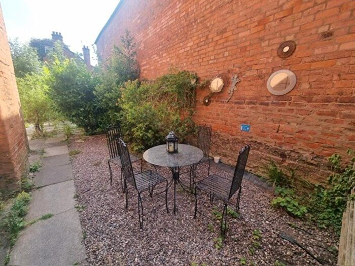 1 Bedroom Flat To Rent In Blenheim Road, Moseley, B13