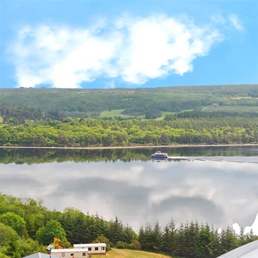 2 Bedroom Cottage For Sale In Inverness, Highland, IV3