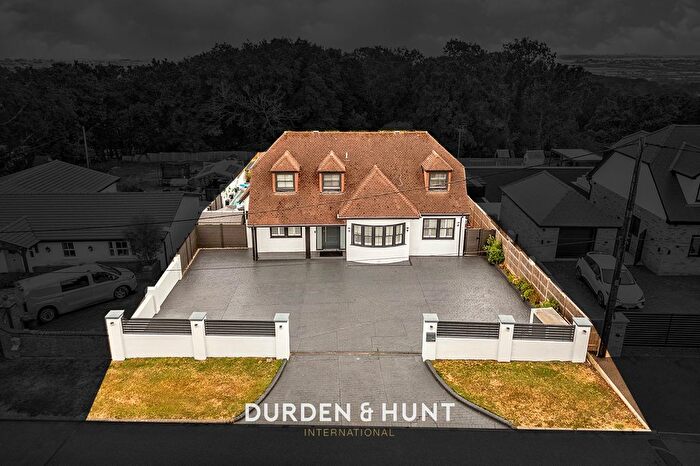 5 Bedroom Detached House For Sale In Thames View, Langdon Hills, SS16
