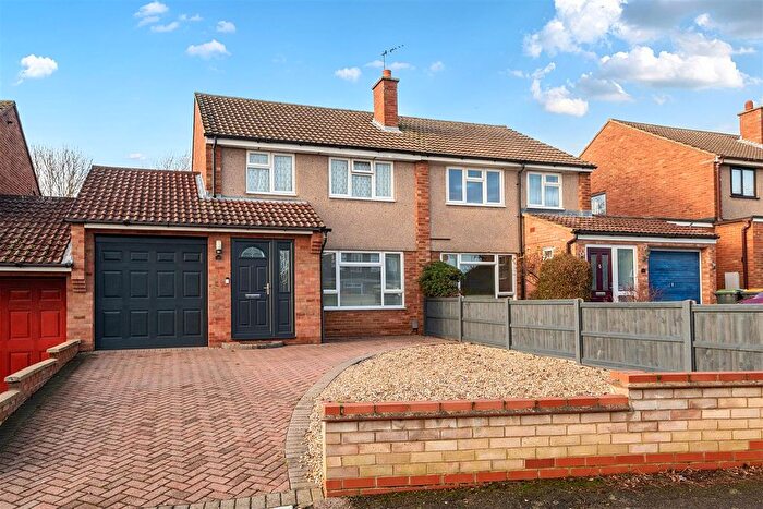3 Bedroom Semi Detached House For Sale In Mendip Crescent, Bedford, MK41