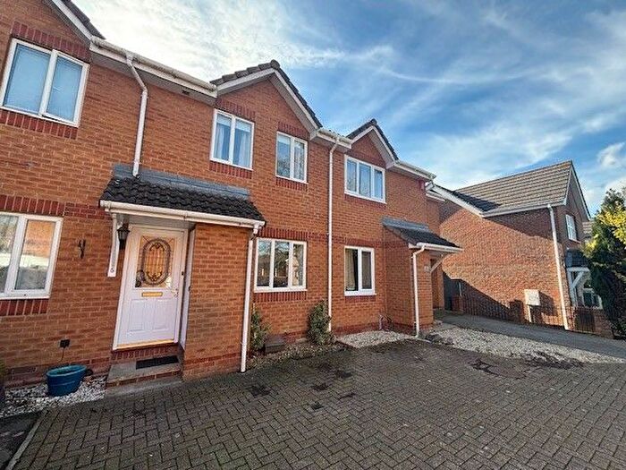 2 Bedroom Property To Rent In Pinnell Grove, Bristol, BS16