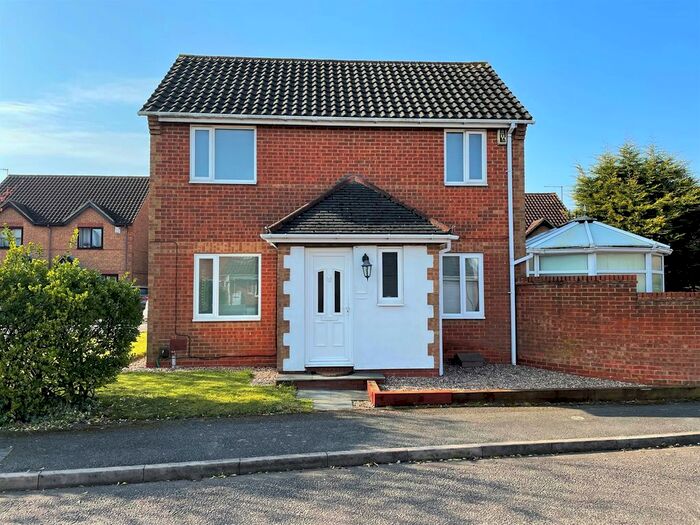 3 Bedroom Detached House To Rent In Granary Road, East Hunsbury, Northampton, NN4