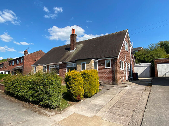 3 Bedroom Semi-Detached House For Sale In Wellbrow Drive, Longridge, PR3