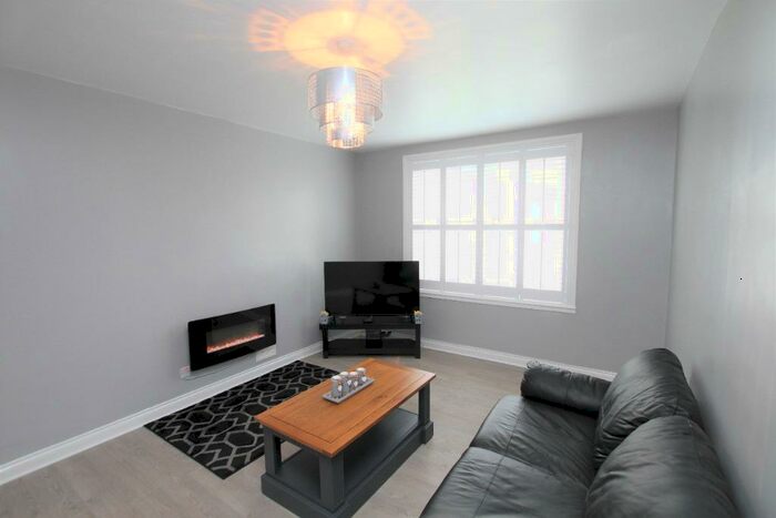 2 Bedroom Flat To Rent In Haining Terrace, Whitecross, EH49