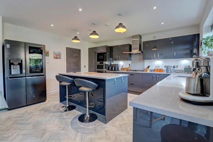 5 Bedroom Detached House For Sale In Barley Close, Longwick, Princes Risborough, Buckinghamshire, HP27
