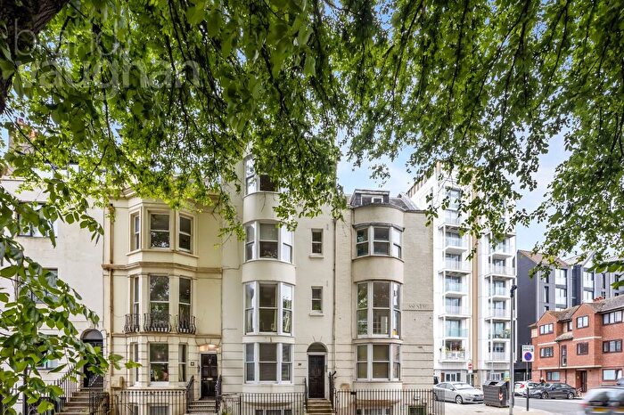 2 Bedroom Flat To Rent In Grand Parade, Brighton, East Sussex, BN2
