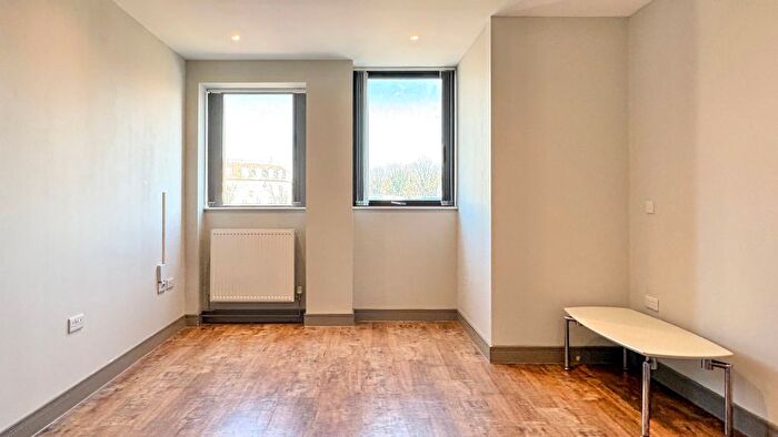 1 Bedroom Flat To Rent In Week Street, Maidstone, ME14