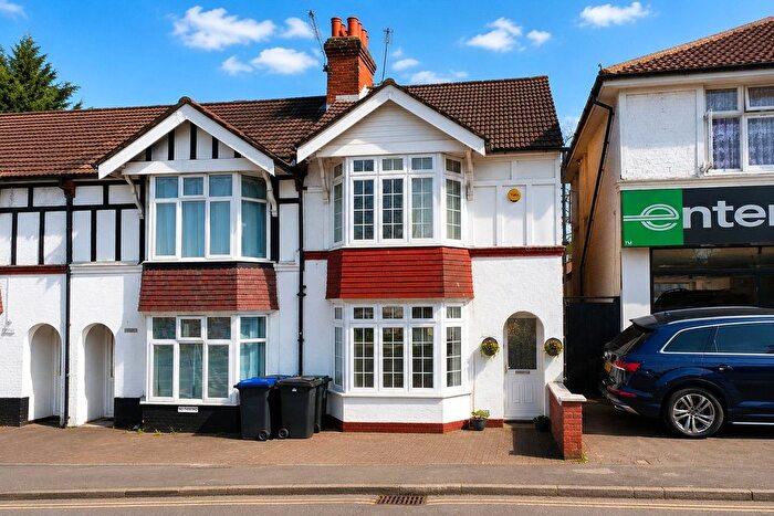 3 Bedroom End Of Terrace House To Rent In Maybury Hill, Woking, Surrey, GU22