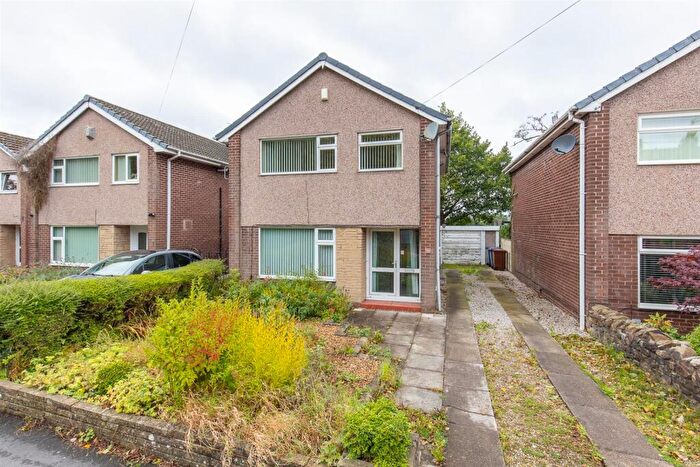 3 Bedroom Detached House For Sale In Redwood Avenue, Leyland, PR25