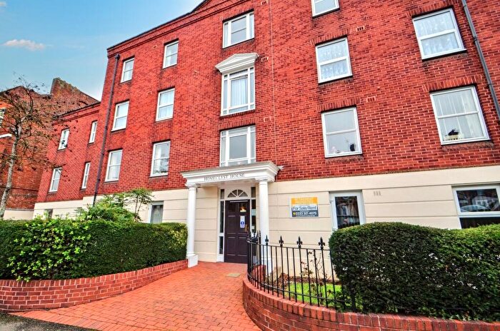 2 Bedroom Flat For Sale In Home Clyst House, Williams Avenue, Exeter, EX2