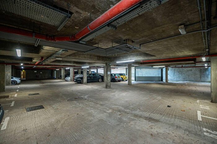 Garage / Parking For Sale In Tooley Street, Shad Thames, London, SE1