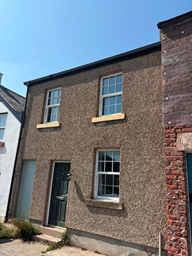 2 Bedroom Terraced House To Rent In Station Road, Neston, CH64