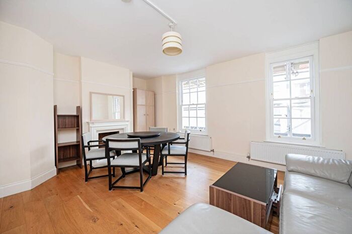 3 Bedroom Flat For Sale In Portpool Lane, Holborn, London, EC1N
