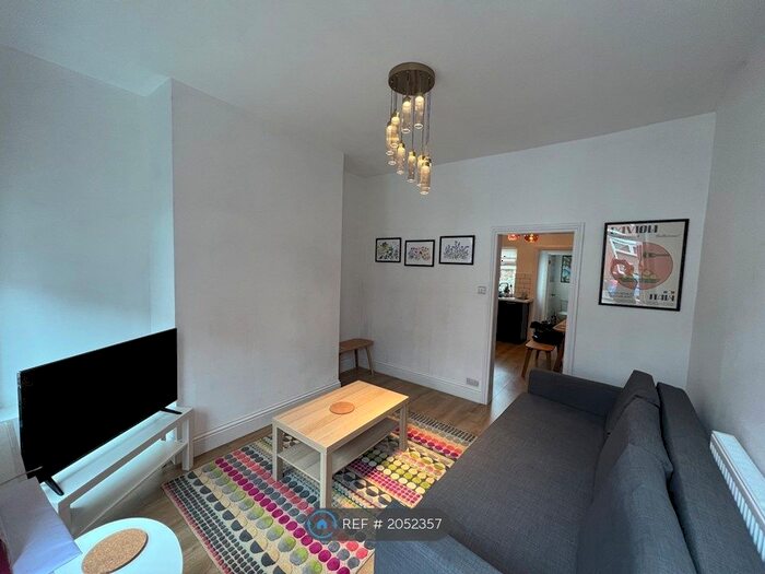 2 Bedroom Terraced House To Rent In Beaconsfield Road, Altrincham, WA14