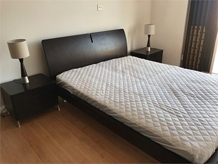 1 Bedroom Flat To Rent In Kilby Court, Greenwich, London, SE10