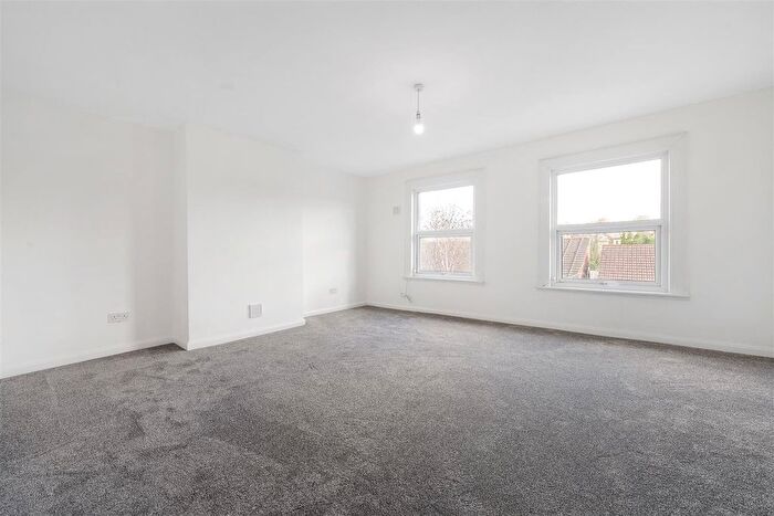 2 Bedroom Flat To Rent In Norwood High Street, West Norwood, SE27