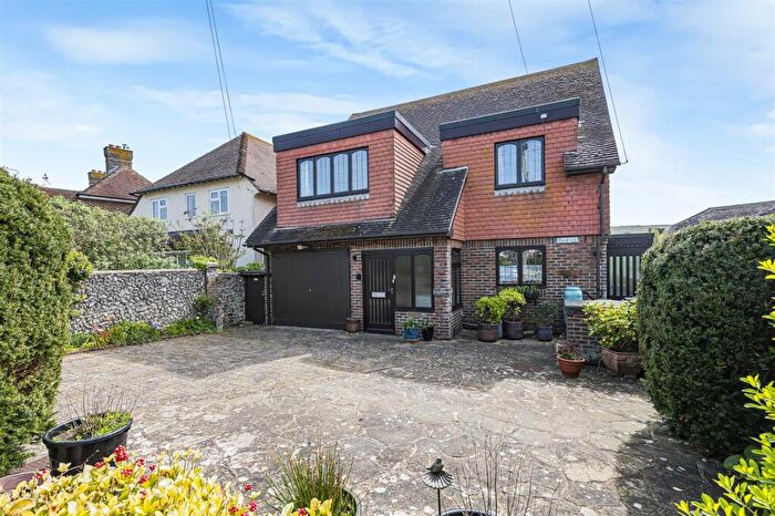 4 Bedroom Detached House For Sale In Rother Road, Seaford, BN25