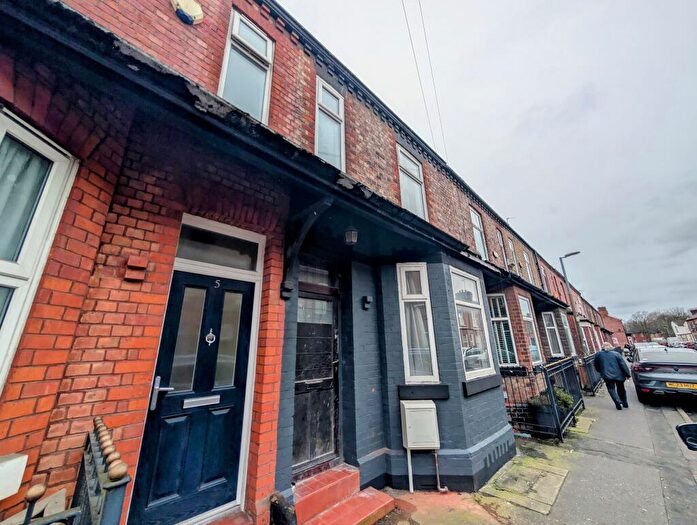 4 Bedroom House To Rent In Edmund Street, Salford, M6