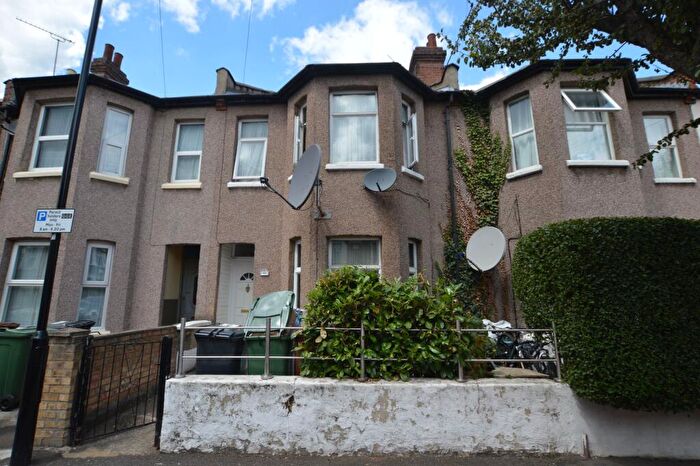 3 Bedroom Terraced House To Rent In Morley Road, E10