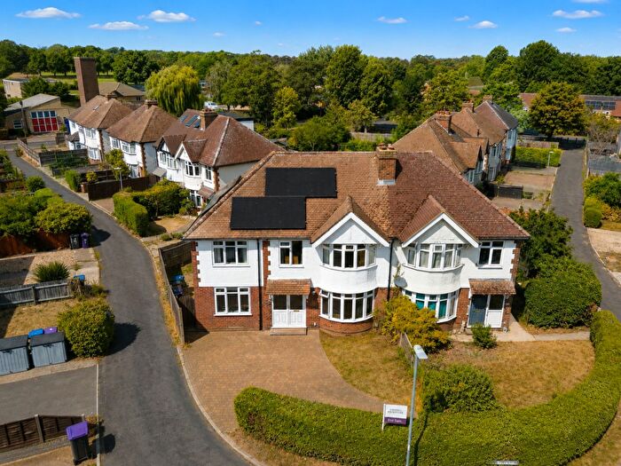 4 Bedroom Semi-Detached House For Sale In Park Crescent, Baldock, SG7