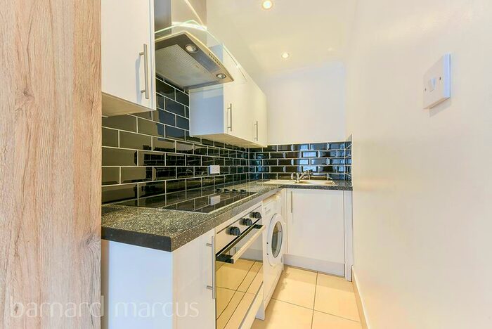 Studio To Rent In Oldridge Road, London, SW12