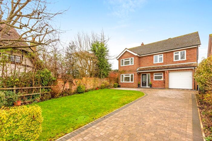 5 Bedroom Detached House For Sale In School Lane, Weston Turville, HP22