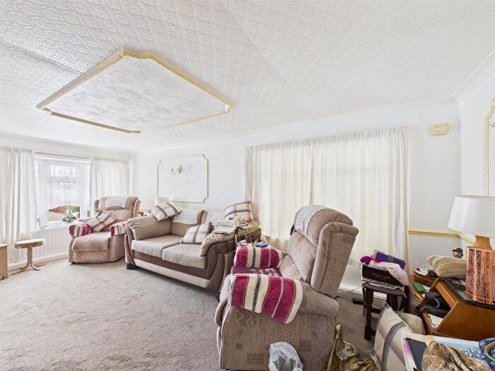 2 Bedroom Park Home For Sale In Seaholme Road, Mablethorpe, LN12