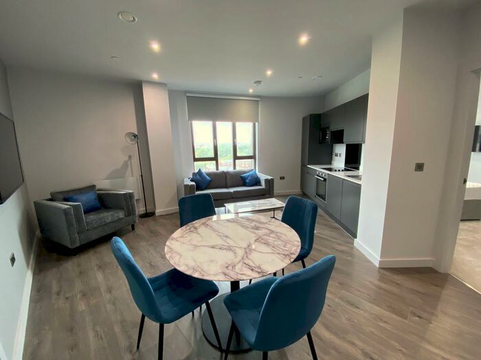 2 Bedroom Apartment To Rent In Parliament Square, Liverpool, L1