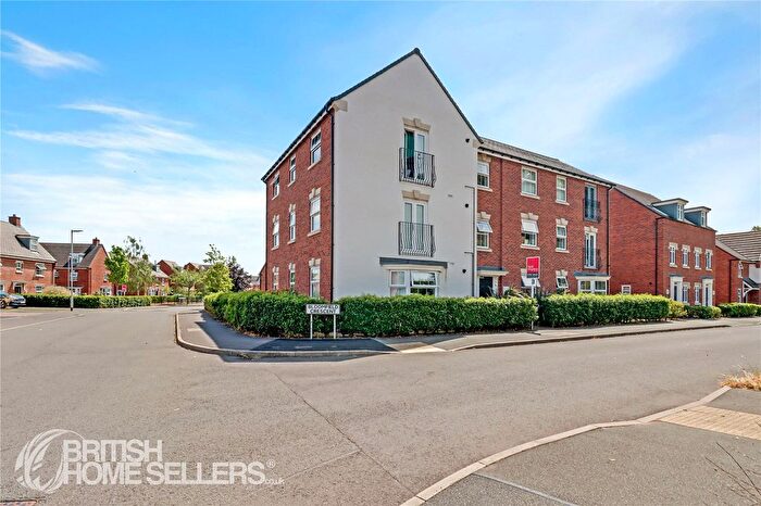 2 Bedroom Flat For Sale In Bloomfield Crescent, Doseley, Telford, Shropshire, TF4