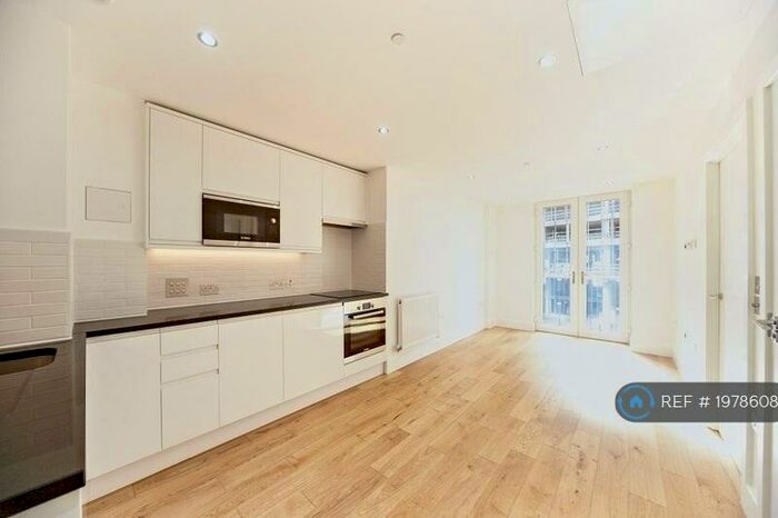 1 Bedroom Flat To Rent In Sutton Court Road, Sutton, SM1