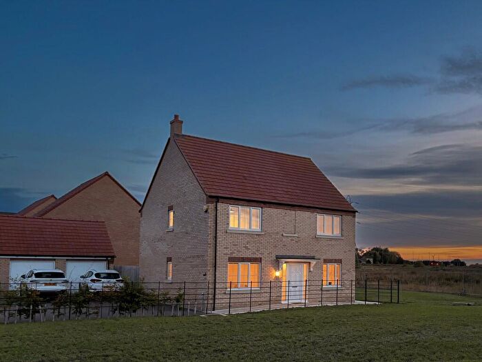 4 Bedroom Detached House For Sale In Daisy Avenue, March, PE15